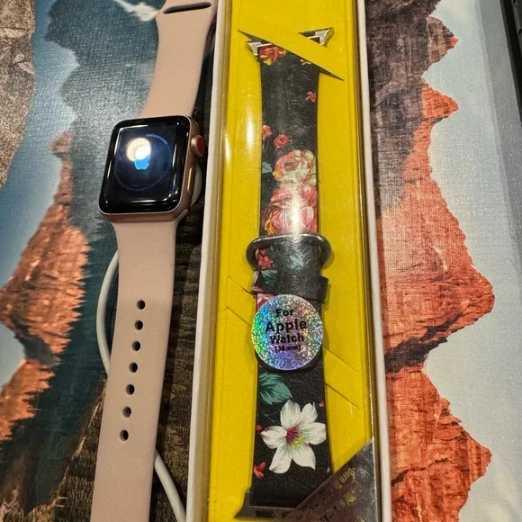 Apple series 3 Smartwatch with Pink Band - Picture 6 of 8